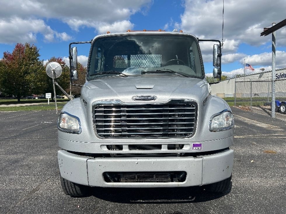 Medium Duty Box Truck-Light and Medium Duty Trucks-Freightliner-2019-M2-Rochester-NY-151,404\n\t\tmiles-$ 47,750 - Image 2