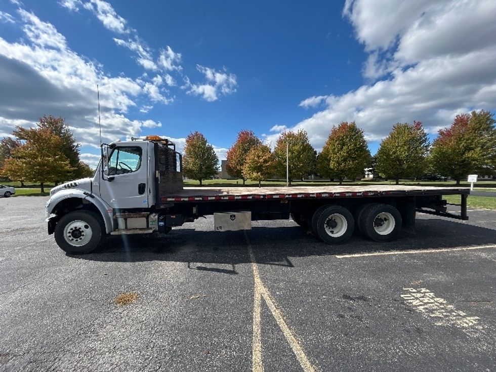 Medium Duty Box Truck-Light and Medium Duty Trucks-Freightliner-2019-M2-Rochester-NY-151,404\n\t\tmiles-$ 47,750 - Image 4
