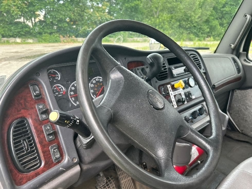 Medium Duty Box Truck-Light and Medium Duty Trucks-Freightliner-2019-M2-Rochester-NY-151,846\n\t\tmiles-$ 37,500 - Image 17