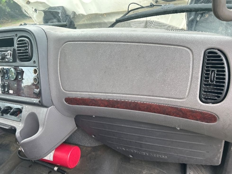 Medium Duty Box Truck-Light and Medium Duty Trucks-Freightliner-2019-M2-Rochester-NY-151,846\n\t\tmiles-$ 37,500 - Image 21