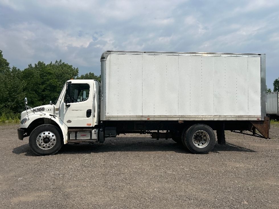 Medium Duty Box Truck-Light and Medium Duty Trucks-Freightliner-2019-M2-Rochester-NY-151,846\n\t\tmiles-$ 37,500 - Image 4