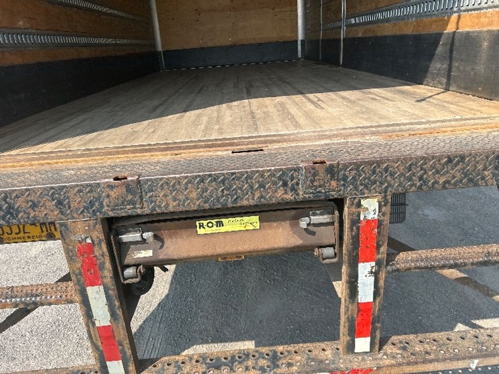 Medium Duty Box Truck-Light and Medium Duty Trucks-Freightliner-2019-M2-Rochester-NY-174,643\n\t\tmiles-$ 34,500 - Image 10