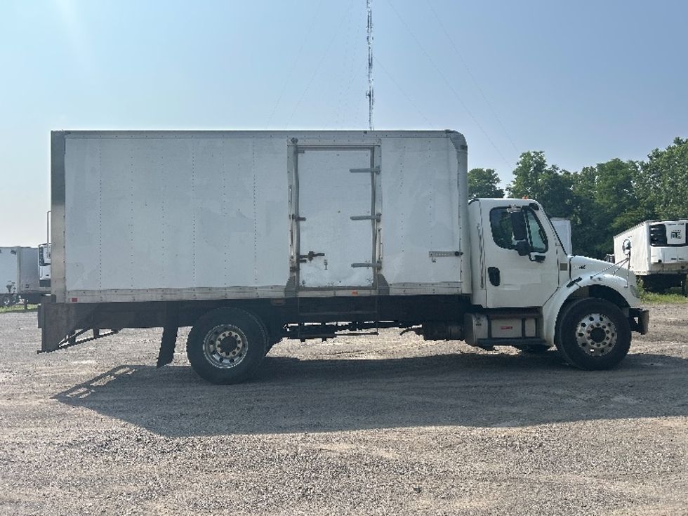 Medium Duty Box Truck-Light and Medium Duty Trucks-Freightliner-2019-M2-Rochester-NY-174,643\n\t\tmiles-$ 34,500 - Image 15