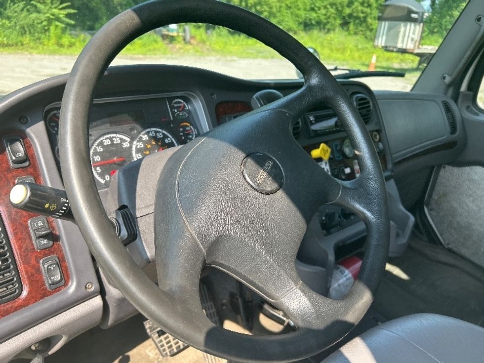 Medium Duty Box Truck-Light and Medium Duty Trucks-Freightliner-2019-M2-Rochester-NY-174,643\n\t\tmiles-$ 34,500 - Image 17