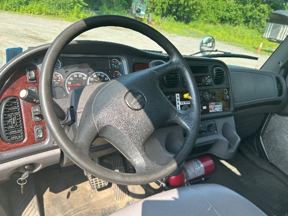 Medium Duty Box Truck-Light and Medium Duty Trucks-Freightliner-2019-M2-Rochester-NY-174,643\n\t\tmiles-$ 34,500 - Image 18