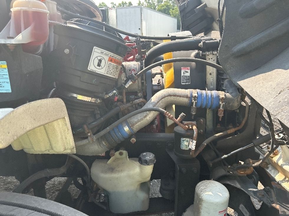 Medium Duty Box Truck-Light and Medium Duty Trucks-Freightliner-2019-M2-Rochester-NY-174,643\n\t\tmiles-$ 34,500 - Image 23