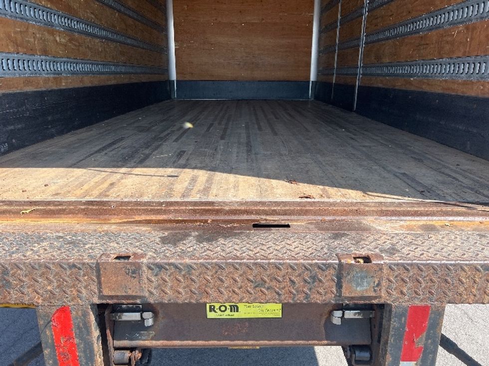 Medium Duty Box Truck-Light and Medium Duty Trucks-Freightliner-2019-M2-Rochester-NY-186,408\n\t\tmiles-$ 32,250 - Image 10