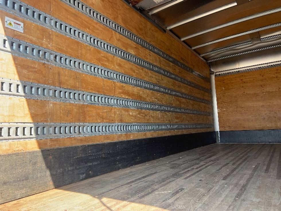 Medium Duty Box Truck-Light and Medium Duty Trucks-Freightliner-2019-M2-Rochester-NY-186,408\n\t\tmiles-$ 32,250 - Image 11