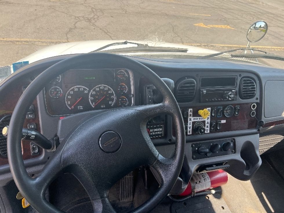 Medium Duty Box Truck-Light and Medium Duty Trucks-Freightliner-2019-M2-Rochester-NY-186,408\n\t\tmiles-$ 32,250 - Image 18