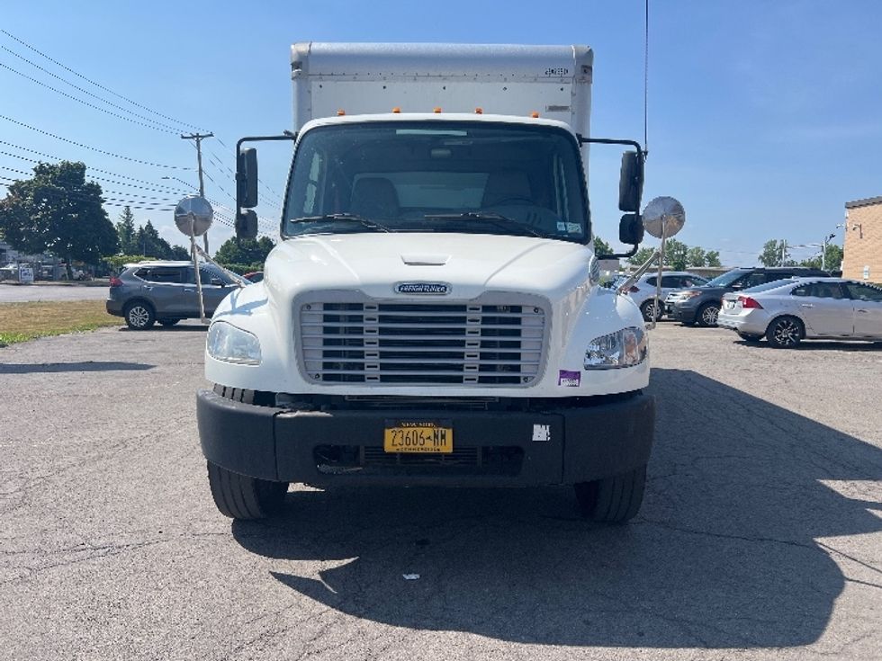 Medium Duty Box Truck-Light and Medium Duty Trucks-Freightliner-2019-M2-Rochester-NY-186,408\n\t\tmiles-$ 32,250 - Image 2