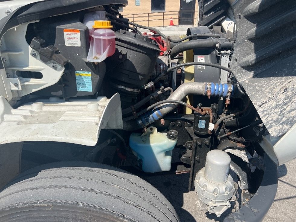 Medium Duty Box Truck-Light and Medium Duty Trucks-Freightliner-2019-M2-Rochester-NY-186,408\n\t\tmiles-$ 32,250 - Image 23