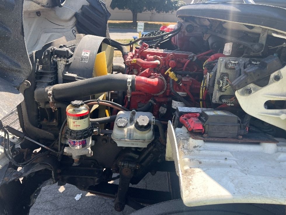 Medium Duty Box Truck-Light and Medium Duty Trucks-Freightliner-2019-M2-Rochester-NY-186,408\n\t\tmiles-$ 32,250 - Image 24