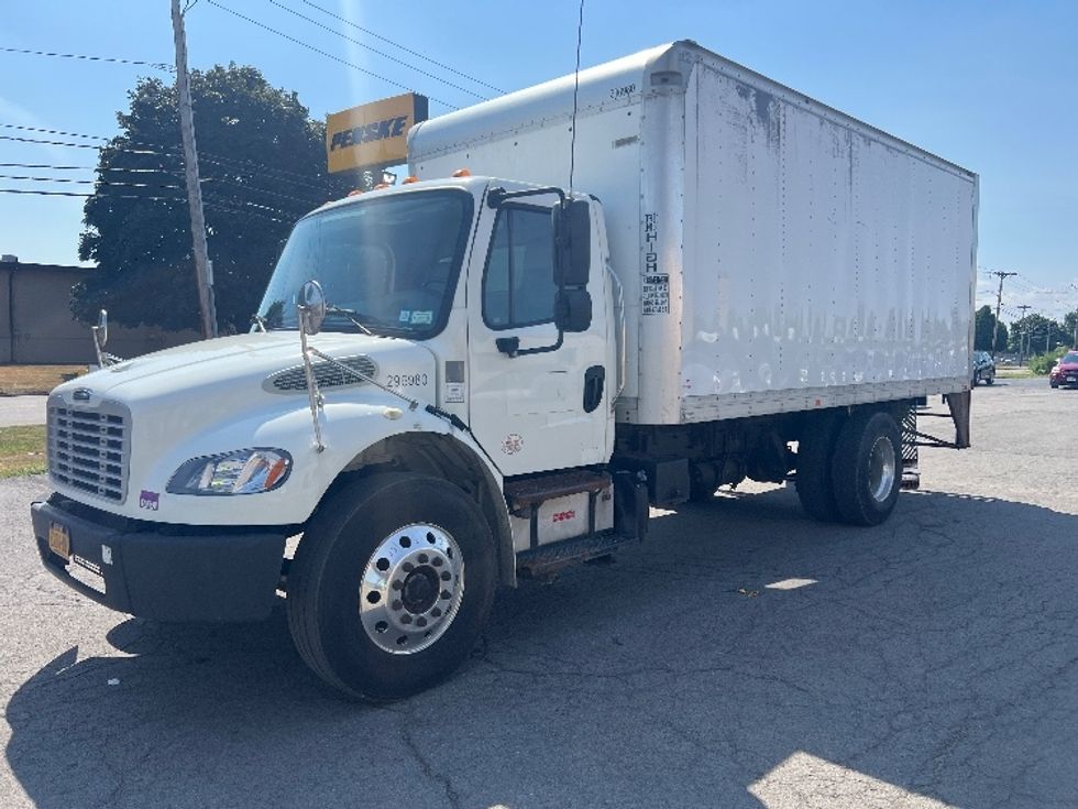 Medium Duty Box Truck-Light and Medium Duty Trucks-Freightliner-2019-M2-Rochester-NY-186,408\n\t\tmiles-$ 32,250 - Image 3