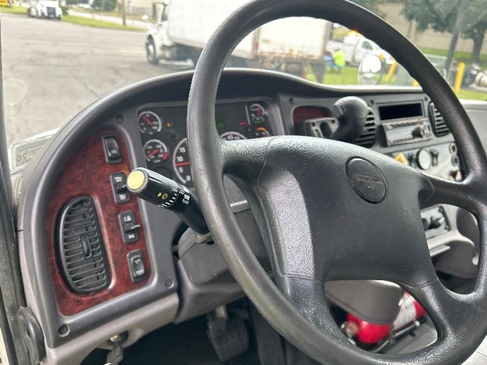 Medium Duty Box Truck-Light and Medium Duty Trucks-Freightliner-2019-M2-Rochester-NY-187,274\n\t\tmiles-$ 33,000 - Image 17