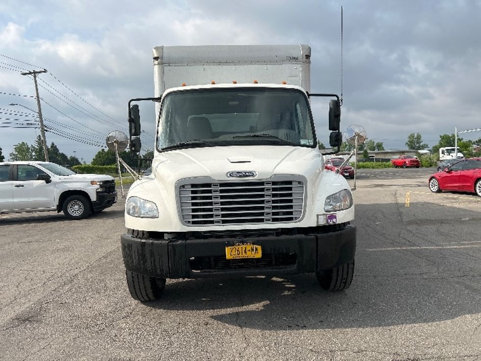 Medium Duty Box Truck-Light and Medium Duty Trucks-Freightliner-2019-M2-Rochester-NY-187,274\n\t\tmiles-$ 33,000 - Image 2