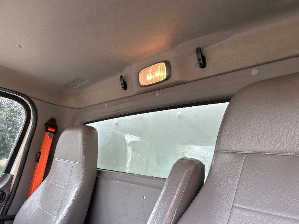 Medium Duty Box Truck-Light and Medium Duty Trucks-Freightliner-2019-M2-Rochester-NY-187,274\n\t\tmiles-$ 33,000 - Image 25