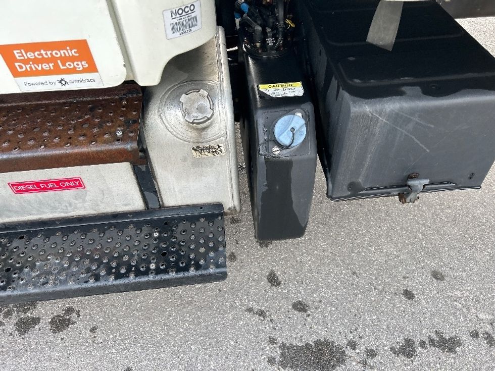 Medium Duty Box Truck-Light and Medium Duty Trucks-Freightliner-2019-M2-Rochester-NY-187,274\n\t\tmiles-$ 33,000 - Image 27