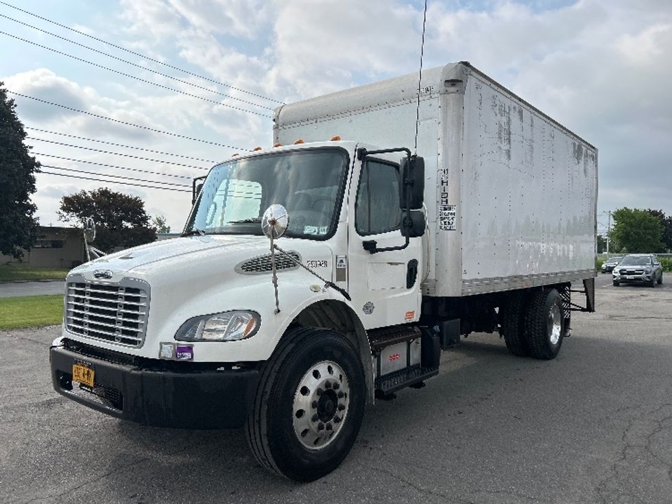 Medium Duty Box Truck-Light and Medium Duty Trucks-Freightliner-2019-M2-Rochester-NY-187,274\n\t\tmiles-$ 33,000 - Image 3