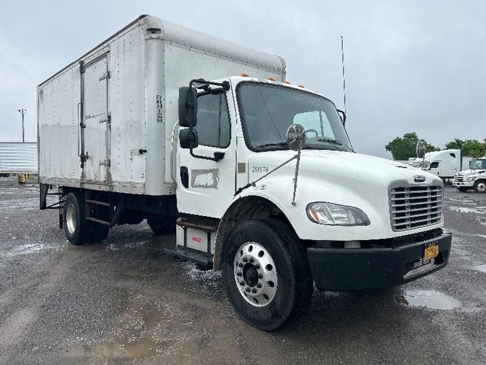 Medium Duty Box Truck-Light and Medium Duty Trucks-Freightliner-2019-M2-Rochester-NY-191,769\n\t\tmiles-$ 32,500 - Image 1