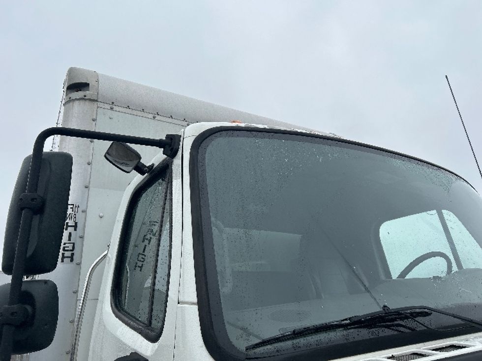 Medium Duty Box Truck-Light and Medium Duty Trucks-Freightliner-2019-M2-Rochester-NY-191,769\n\t\tmiles-$ 32,500 - Image 28