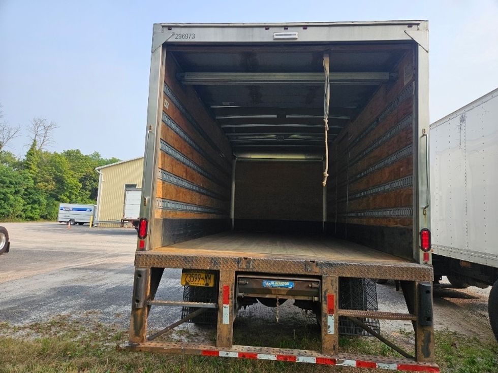 Medium Duty Box Truck-Light and Medium Duty Trucks-Freightliner-2019-M2-Rochester-NY-198,447\n\t\tmiles-$ 29,000 - Image 8