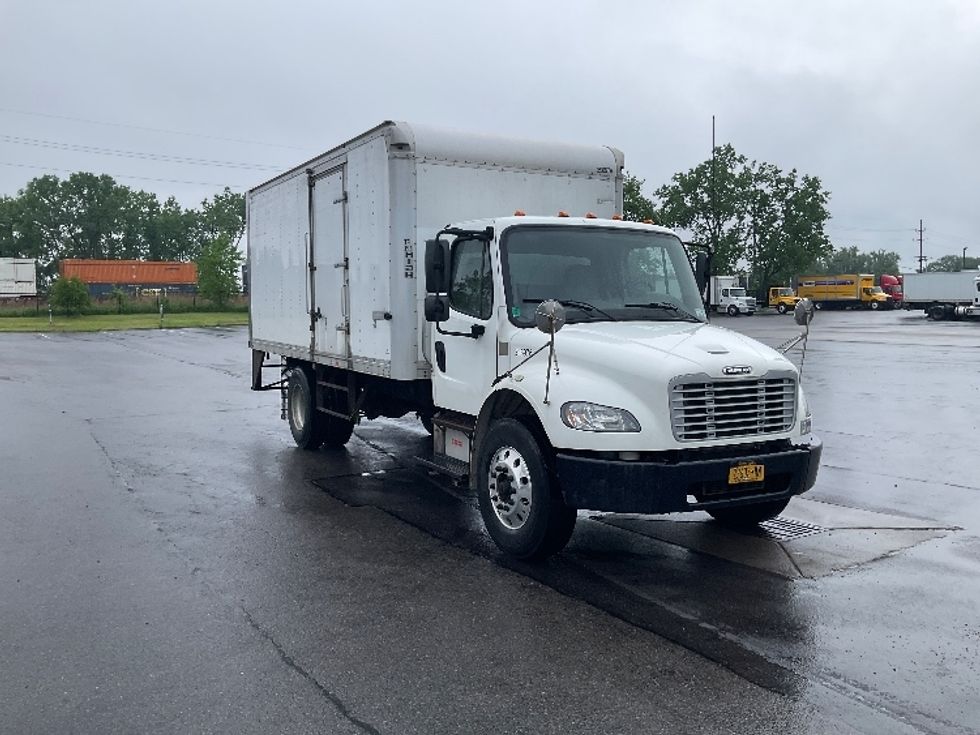 Medium Duty Box Truck-Light and Medium Duty Trucks-Freightliner-2019-M2-Rochester-NY-199,947\n\t\tmiles-$ 31,500 - Image 1