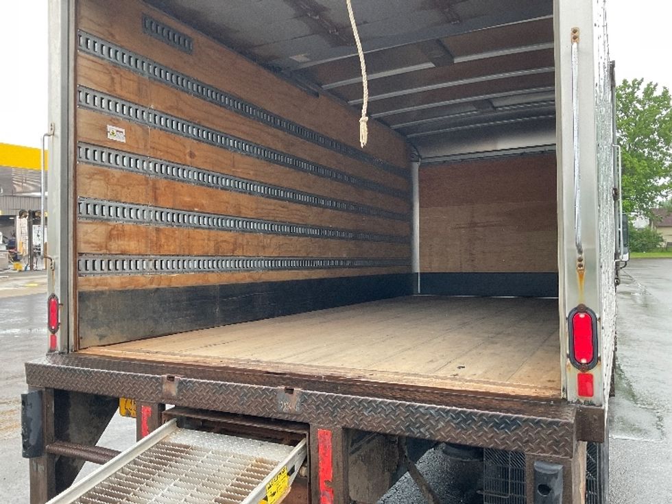 Medium Duty Box Truck-Light and Medium Duty Trucks-Freightliner-2019-M2-Rochester-NY-199,947\n\t\tmiles-$ 31,500 - Image 11