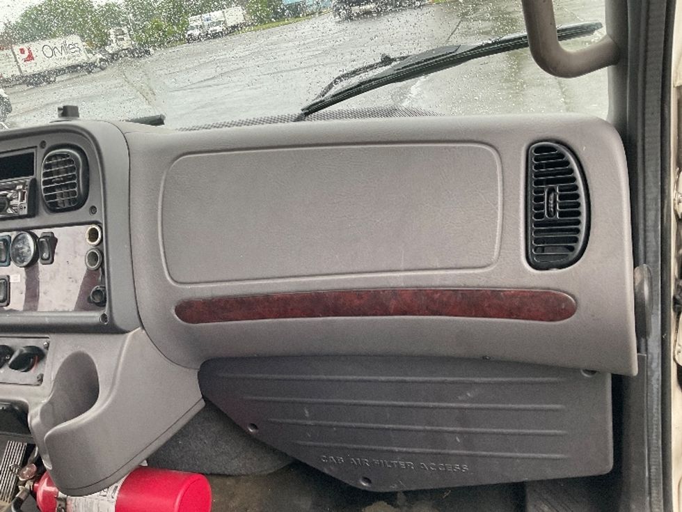 Medium Duty Box Truck-Light and Medium Duty Trucks-Freightliner-2019-M2-Rochester-NY-199,947\n\t\tmiles-$ 31,500 - Image 21