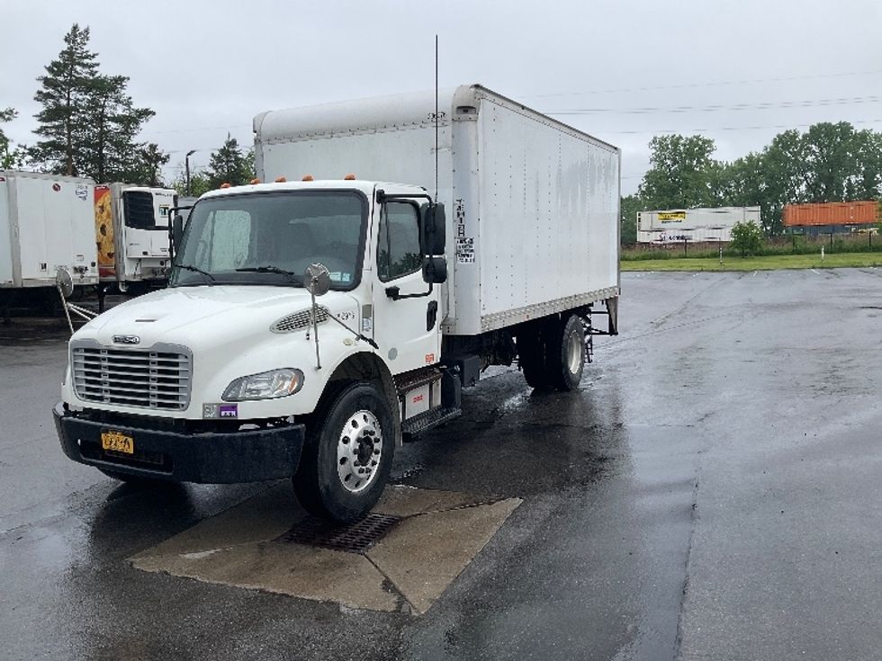 Medium Duty Box Truck-Light and Medium Duty Trucks-Freightliner-2019-M2-Rochester-NY-199,947\n\t\tmiles-$ 31,500 - Image 3