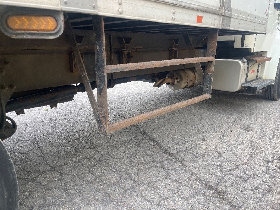Medium Duty Box Truck-Light and Medium Duty Trucks-Freightliner-2019-M2-Rochester-NY-205,314\n\t\tmiles-$ 30,750 - Image 13