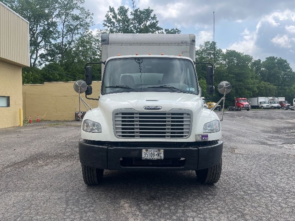 Medium Duty Box Truck-Light and Medium Duty Trucks-Freightliner-2019-M2-Rochester-NY-205,314\n\t\tmiles-$ 30,750 - Image 2