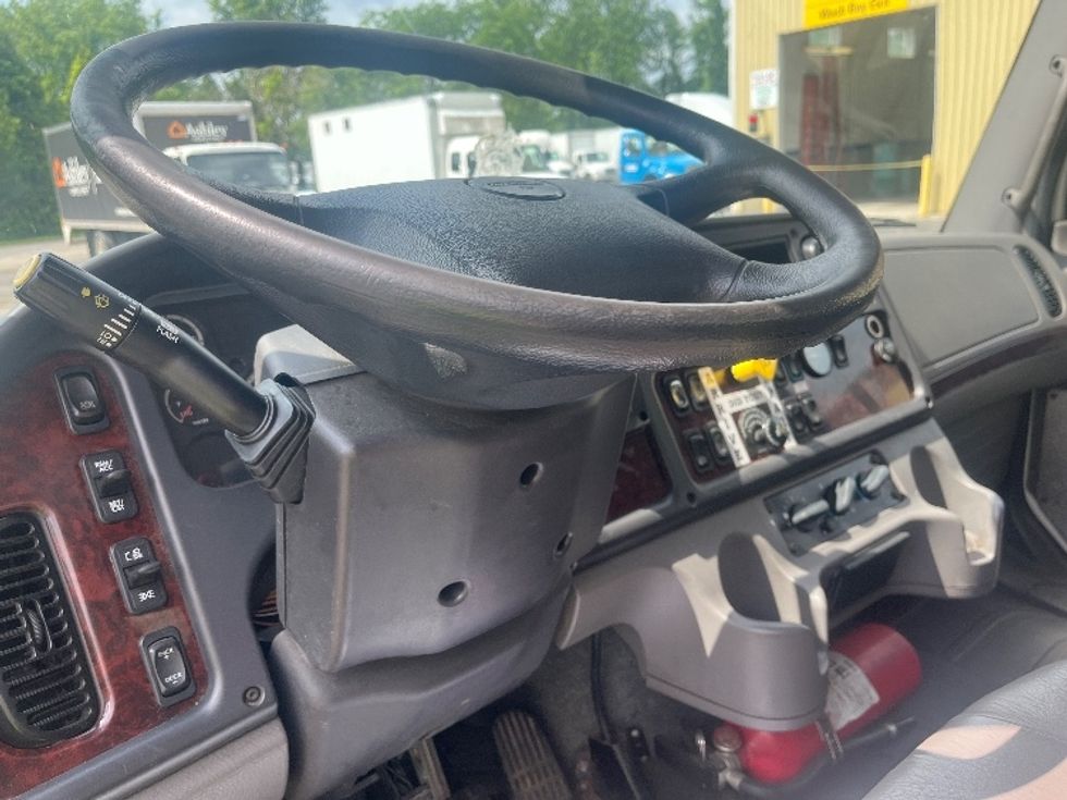 Medium Duty Box Truck-Light and Medium Duty Trucks-Freightliner-2019-M2-Rochester-NY-208,927\n\t\tmiles-$ 30,500 - Image 17