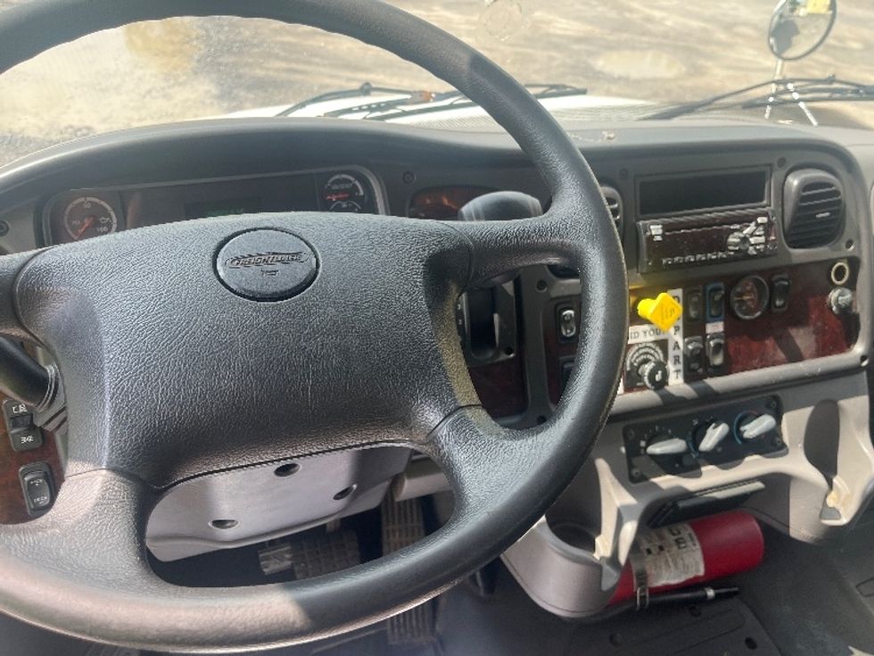 Medium Duty Box Truck-Light and Medium Duty Trucks-Freightliner-2019-M2-Rochester-NY-208,927\n\t\tmiles-$ 30,500 - Image 18