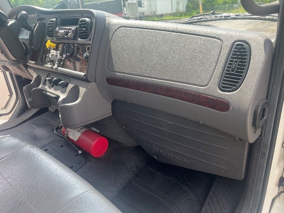 Medium Duty Box Truck-Light and Medium Duty Trucks-Freightliner-2019-M2-Rochester-NY-208,927\n\t\tmiles-$ 30,500 - Image 21