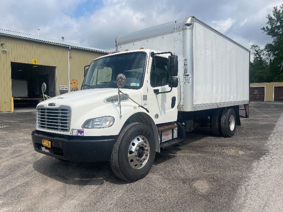Medium Duty Box Truck-Light and Medium Duty Trucks-Freightliner-2019-M2-Rochester-NY-208,927\n\t\tmiles-$ 30,500 - Image 3