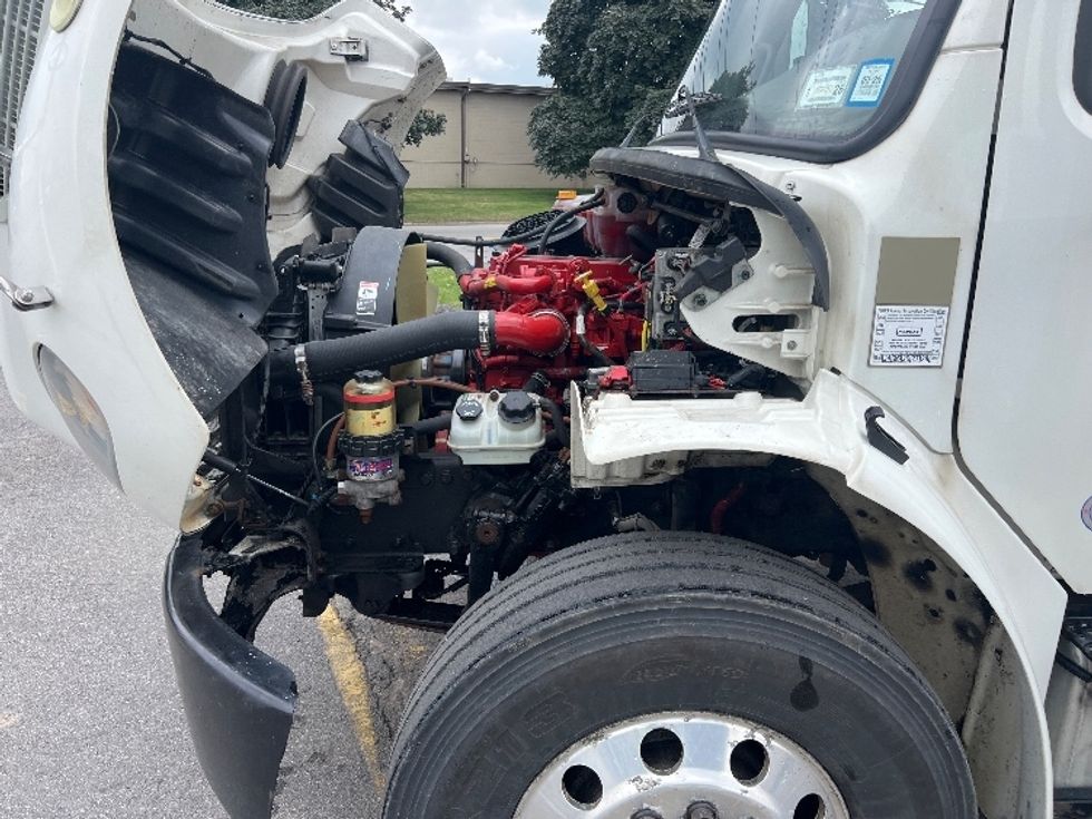 Medium Duty Box Truck-Light and Medium Duty Trucks-Freightliner-2019-M2-Rochester-NY-214,107\n\t\tmiles-$ 29,750 - Image 24