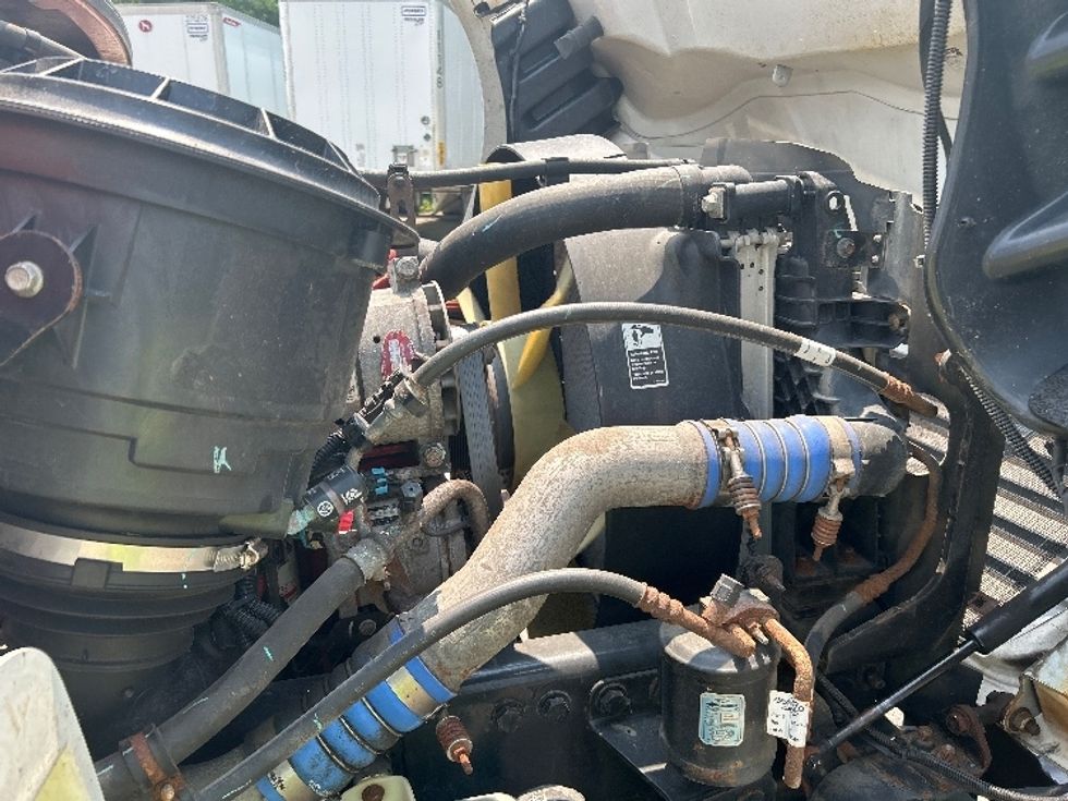 Medium Duty Box Truck-Light and Medium Duty Trucks-Freightliner-2019-M2-Rochester-NY-220,850\n\t\tmiles-$ 29,000 - Image 23