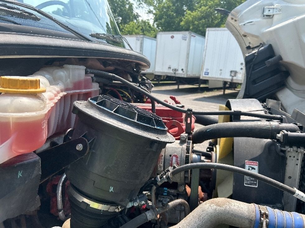 Medium Duty Box Truck-Light and Medium Duty Trucks-Freightliner-2019-M2-Rochester-NY-220,850\n\t\tmiles-$ 29,000 - Image 25