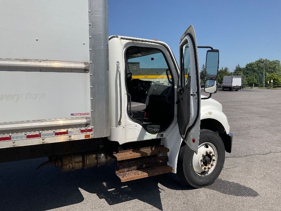 Medium Duty Box Truck-Light and Medium Duty Trucks-Freightliner-2019-M2-Rochester-NY-241,000\n\t\tmiles-$ 37,750 - Image 20