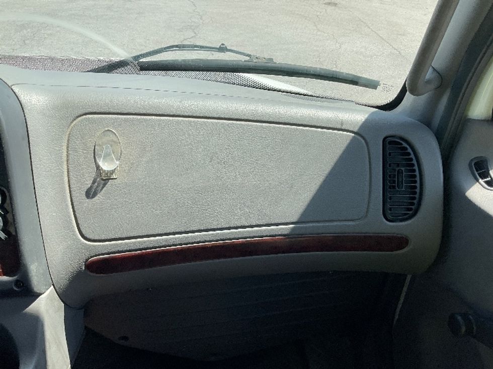 Medium Duty Box Truck-Light and Medium Duty Trucks-Freightliner-2019-M2-Rochester-NY-241,000\n\t\tmiles-$ 37,750 - Image 21