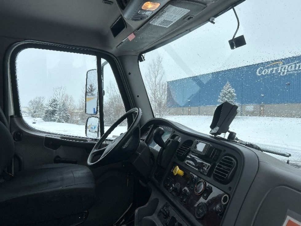 Medium Duty Box Truck-Light and Medium Duty Trucks-Freightliner-2019-M2-Rochester-NY-342,181\n\t\tmiles-$ 20,000 - Image 20