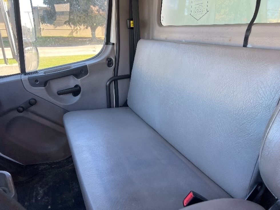 Medium Duty Box Truck-Light and Medium Duty Trucks-Freightliner-2019-M2-Rochester-NY-390,669\n\t\tmiles-$ 21,250 - Image 19