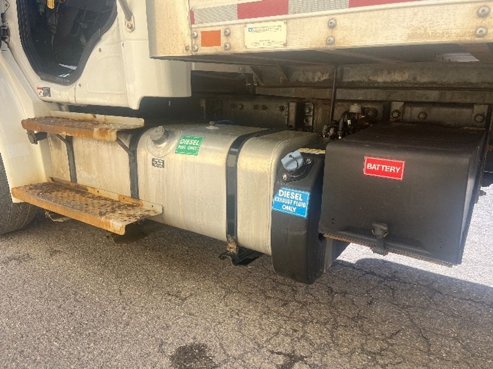 Medium Duty Box Truck-Light and Medium Duty Trucks-Freightliner-2019-M2-Rochester-NY-90,885\n\t\tmiles-$ 51,750 - Image 25