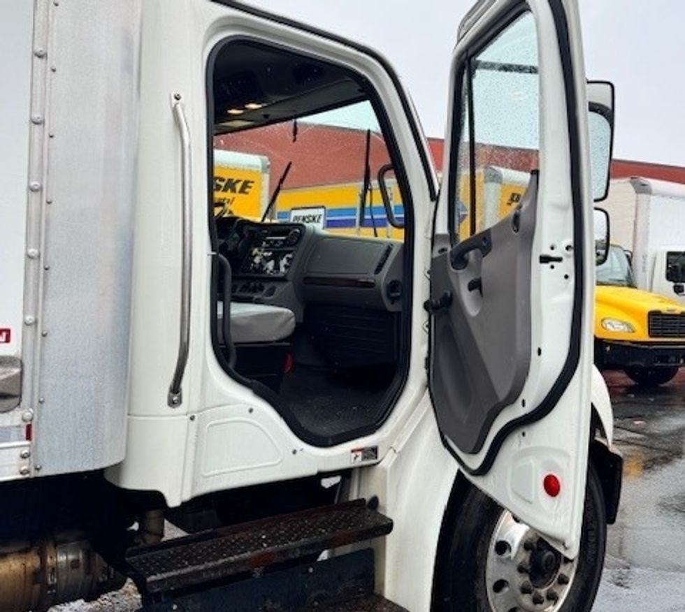 Medium Duty Box Truck-Light and Medium Duty Trucks-Freightliner-2019-M2-Rockville-MD-254,068\n\t\tmiles-$ 38,000 - Image 20