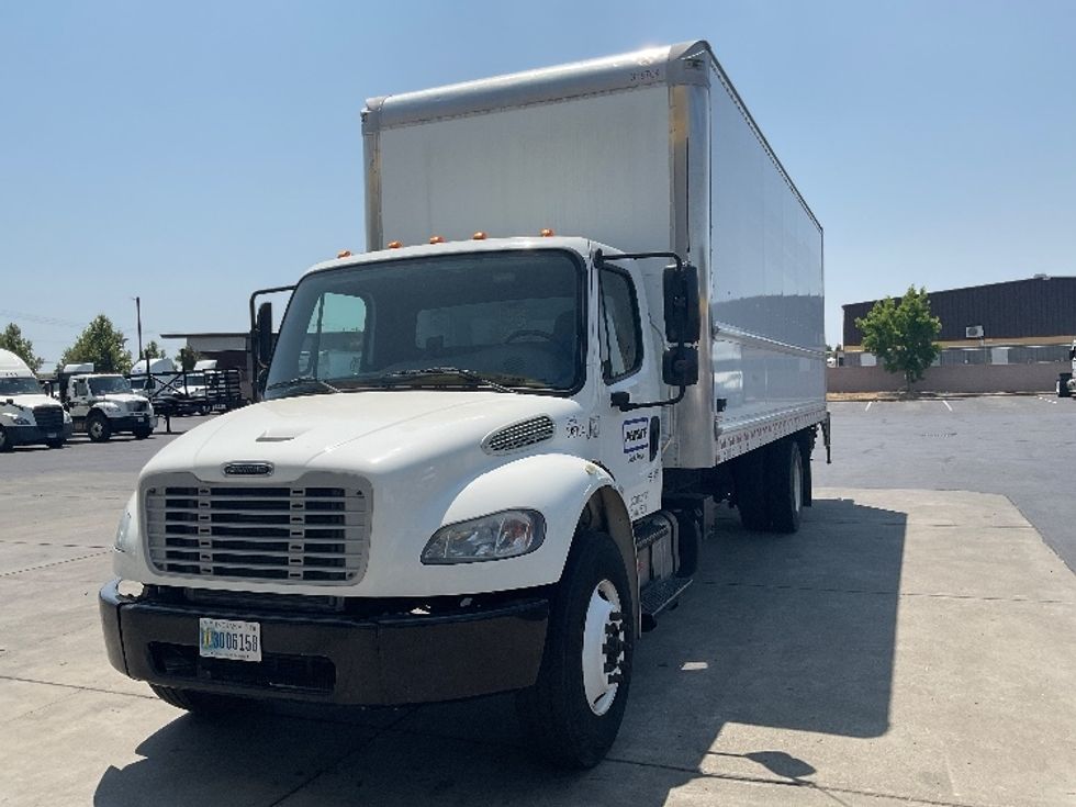 Medium Duty Box Truck-Light and Medium Duty Trucks-Freightliner-2019-M2-Sacramento-CA-47,849\n\t\tmiles-$ 67,250 - Image 1