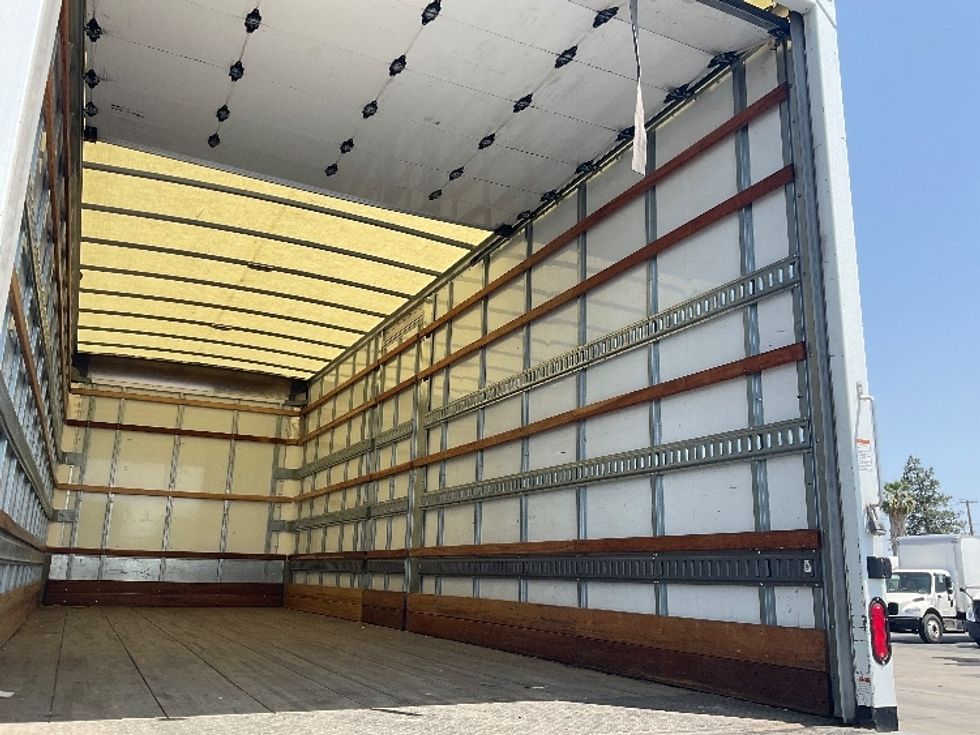Medium Duty Box Truck-Light and Medium Duty Trucks-Freightliner-2019-M2-Sacramento-CA-47,849\n\t\tmiles-$ 67,250 - Image 12