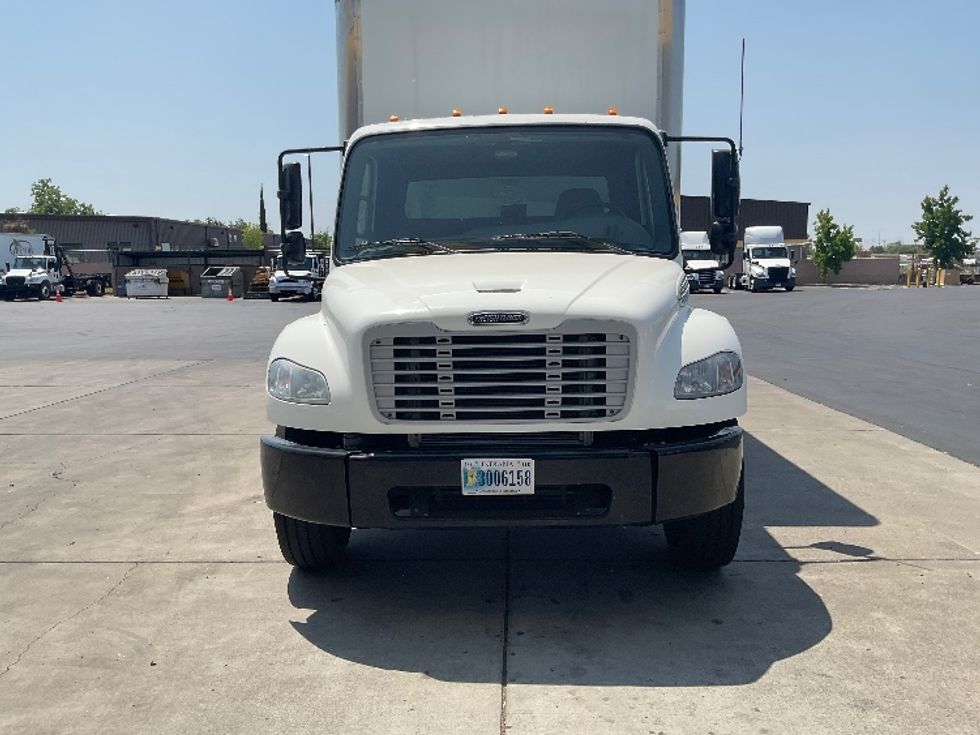 Medium Duty Box Truck-Light and Medium Duty Trucks-Freightliner-2019-M2-Sacramento-CA-47,849\n\t\tmiles-$ 67,250 - Image 2