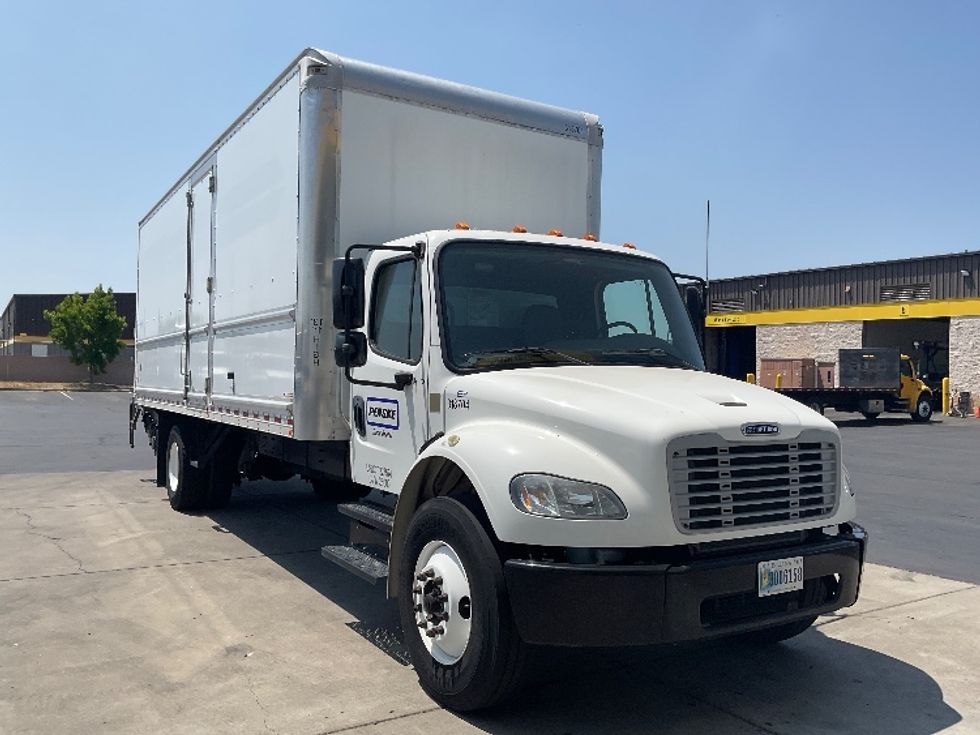 Medium Duty Box Truck-Light and Medium Duty Trucks-Freightliner-2019-M2-Sacramento-CA-47,849\n\t\tmiles-$ 67,250 - Image 3
