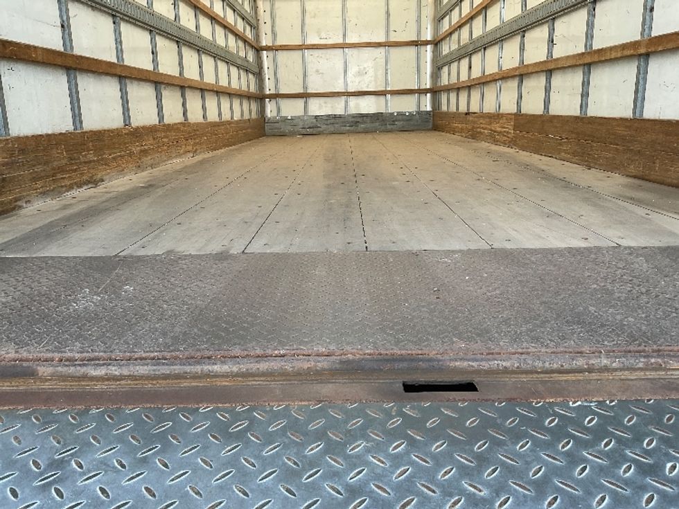 Medium Duty Box Truck-Light and Medium Duty Trucks-Freightliner-2019-M2-Saint Laurent-PQ-248,854\n\t\tkm-$ 62,500 - Image 10