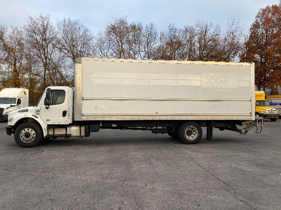 Medium Duty Box Truck-Light and Medium Duty Trucks-Freightliner-2019-M2-Salem-VA-204,789\n\t\tmiles-$ 49,500 - Image 4